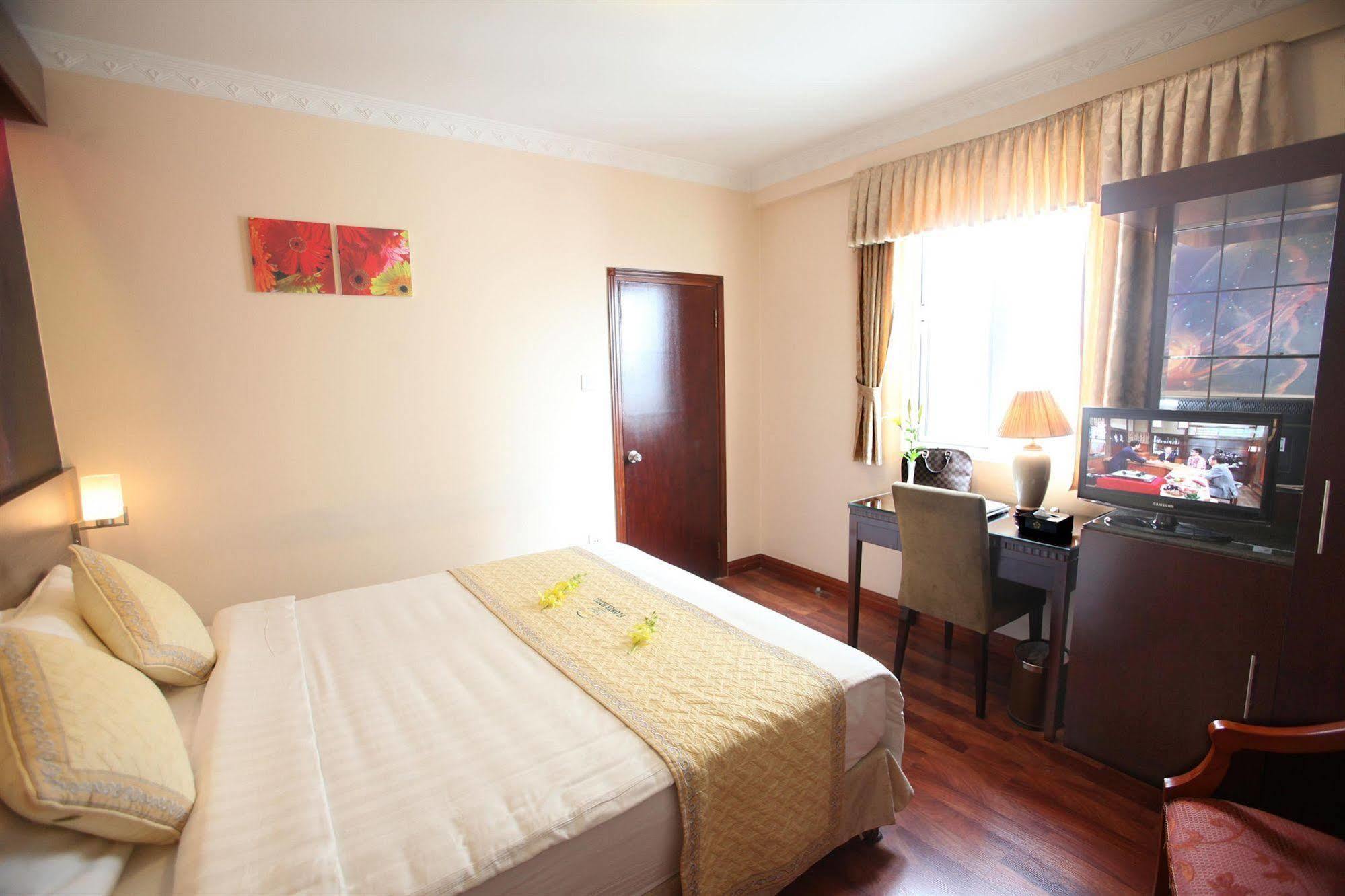 Khách sạn Flower Hà Nội